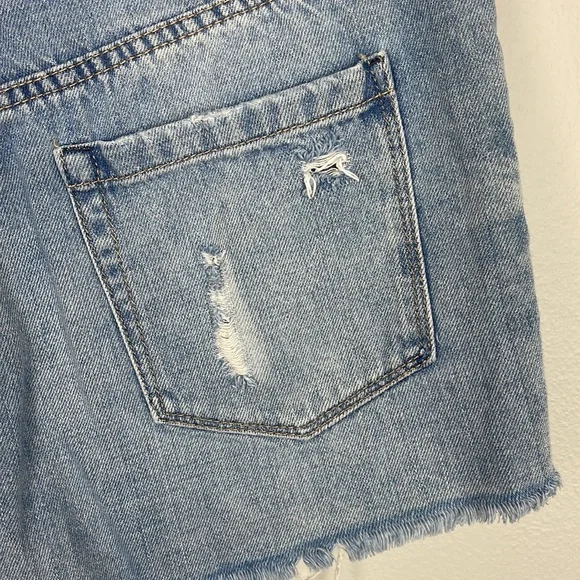 Blank NYC | Tomboy Short | Distressed Cutoff Shorts | Frayed Hem | Size 29 - Picture 5 of 7